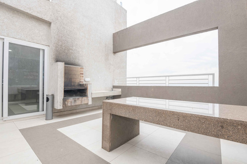 Edificio Av. María Rozas Velásquez (1 Est.) Piso 21