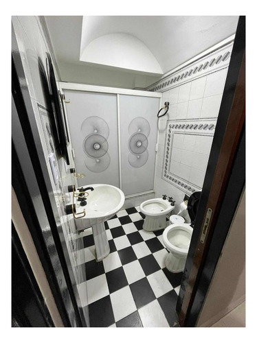 Imagen 28 de 29 de Casa En Venta - 6 Dormitorios 5 Baños - 300mts2 - Tablada