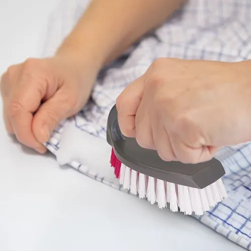 Kit De 4 Cepillos Multiusos Para Cocina Y Baño - Reynera