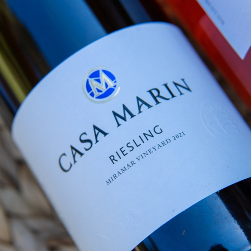 Imagen 2 de 10 de Vino Casa Marin Riesling Miramar 750ml.