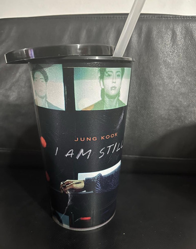 Jung Kook Cinépolis Vaso Nuevo I Am Still Jungkook Bts Negro (Usado)