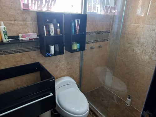 Imagen 17 de 26 de Liliana Martinez Remax Vende En Venta Townhouse Mañongo Calle Cerrada 178m2 Cd 10565
