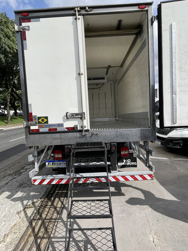 Volkswagen 11.180 4x2 Ano: 2021 Baú Refrigerado Ñ 9170, 1016