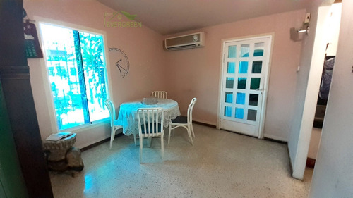 Imagen 5 de 11 de Casa En Venta En Barcelona, Sector El Saman. Inf 04248345991