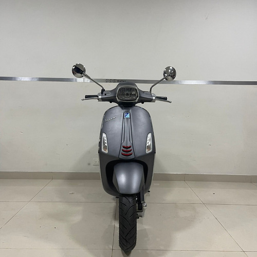 Vespa Sprint 150s 2018 Usada - 7.900 Km