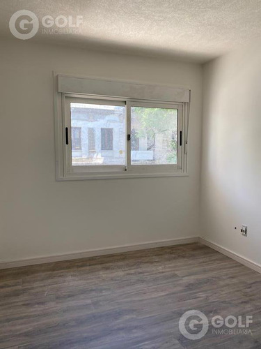 Vendo Apartamento De 2 Dormitorios Con Terraza Al Frente, Garaje Opcional, Ley 18.795, Bella Vista, Montevideo