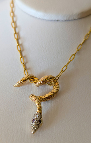 Elegante Dije Serpiente Con Diamantes Y Rubi Oro Ley 14k Amarillo (Usado)