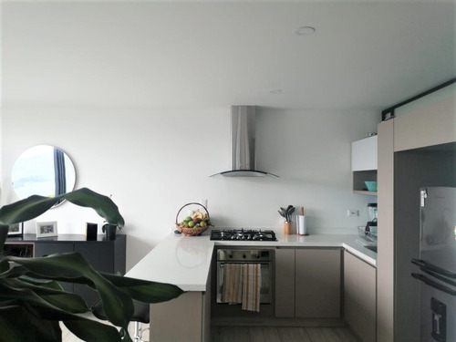 Imagen 4 de 11 de Venta De Apartamento En La Av Alberto Mendoza