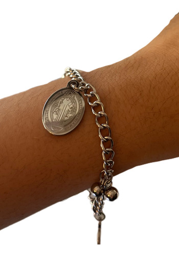 Pulsera Con Dijes De San Benito - Acero Quirúrgico Plateado 6 Cm 18 Cm