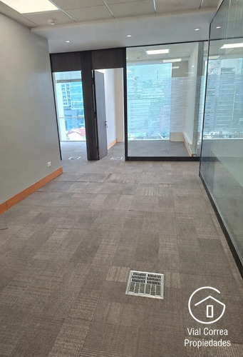 Arriendo Oficina Ubicada En El Sector El Golf