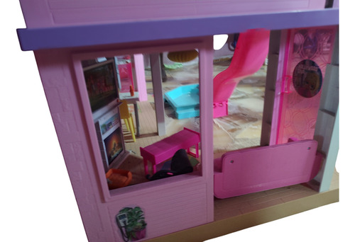 Barbie Mega Casa De Los Sueños Rosa Chicle (Usado)