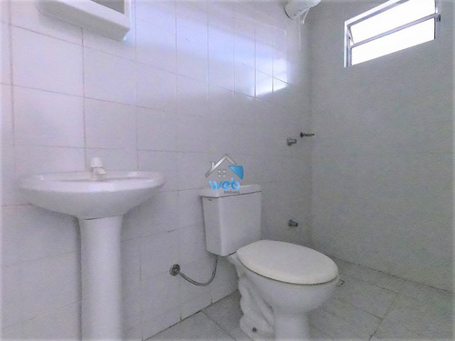 Imagem 10 de 30 de Uma Ótima Oportunidade Para Você, Que Está Procurando Por Imóveis No Cajuru, São Duas Casas De 75m² Cada, Em Um Terreno De 300m² No Conjunto Mercúrio, Com Fácil Acesso À Br-277. - Ca01674 - 70162767