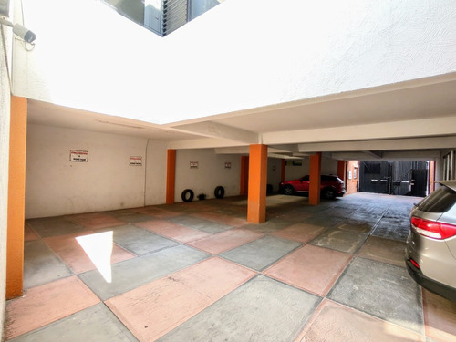 Edificio En Venta En San Francisquito, Frente A Plaza Latitud Victoria