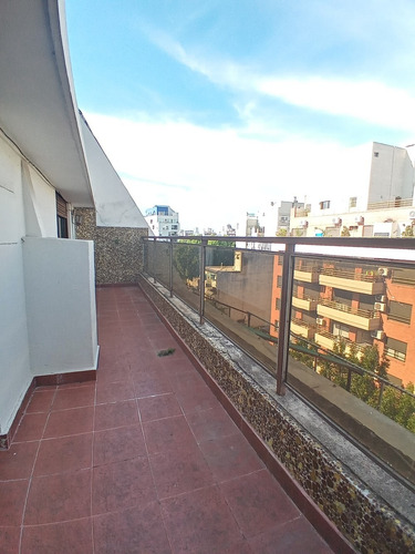 Imagen 12 de 14 de Departamento 5 Amb C/ Balcón Terraza Y 2 Cocheras.
