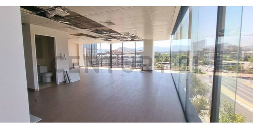 Oficina En Arriendo En La Dehesa Excelente Ubicacion