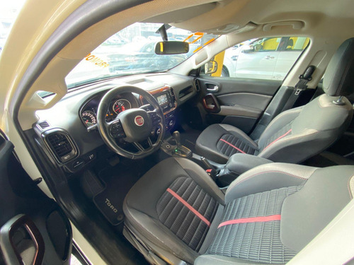 Imagem 8 de 14 de Fiat Toro Freedom 1.8 At6 4x2 (flex)