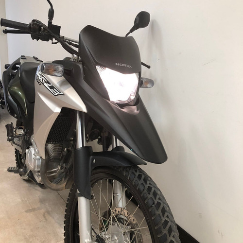 Imagen 16 de 17 de Honda Xre300 Usada