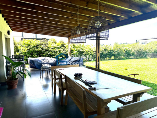 Casa En Venta Altos De Campo Grande - Cuan Propiedades