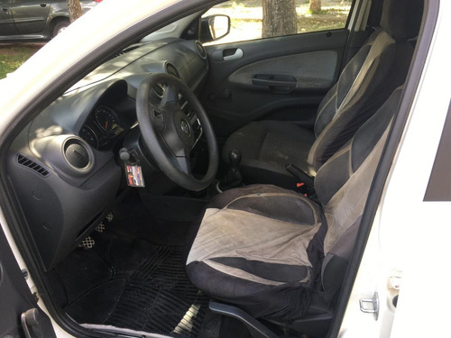 Imagen 10 de 15 de Volkswagen Gol Trend 1.6n Pack 1 5 Ptas. Mt / Nafta / 2014