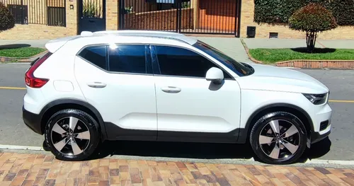 Volvo XC40 2.0 D4 Awd Momentum
