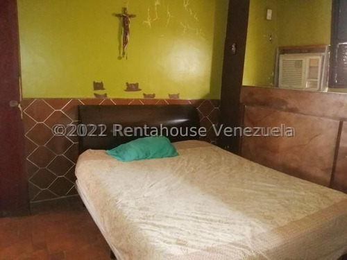 Casa En Venta La Limpia Mls 23-9589 Haydee Espinoza