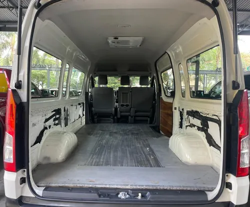 Toyota Hiace 2.7 Ventanas Superlarga Mt