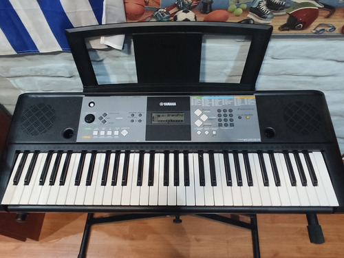 Órgano Yamaha Psr-233 Con Mesa Tipo Tijera Doble