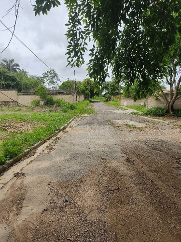 Terreno En Urb. Carialinda - Naguanagua Lemt-111