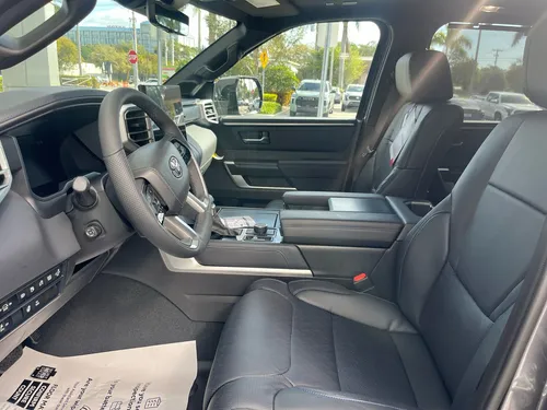 Toyota Sequoia 3.5 V6 Platinum