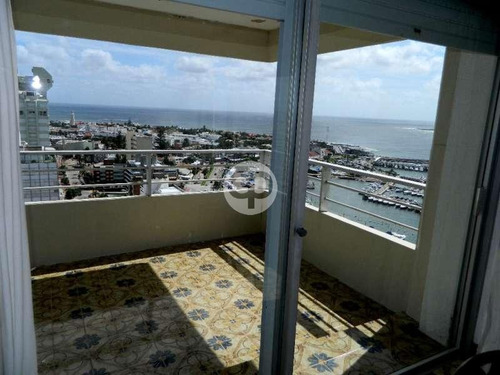 Vista Al Puerto