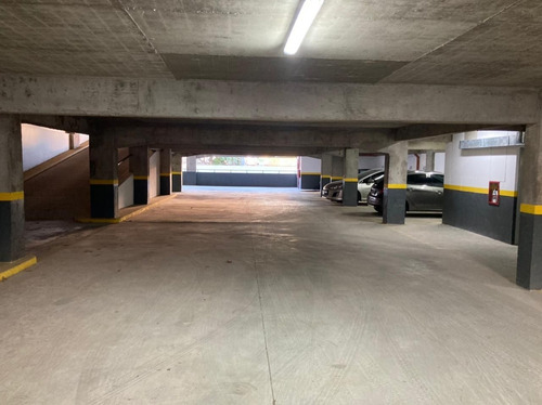 Imagen 7 de 8 de Cochera En Venta En Liniers
