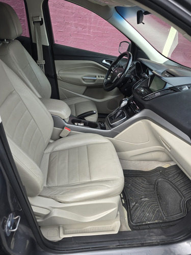 Ford Escape 2.5 Se Plus Piel At