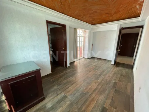 Casa En Renta En Jardines Del Valle, San Juan Del Río, Querétaro.