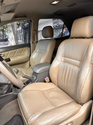 Toyota Hilux SW4 3.0 Srv Cuero I 171cv 4x4