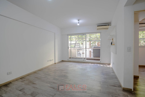 Yerbal 1800 Y Boyaca - Dpto - 2 Ambientes - Jardin C/parrilla