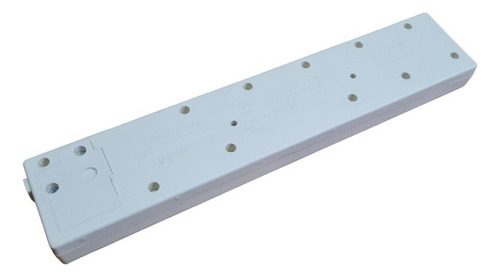 Zapatilla Toma Multiple Sin Cable Con Llave Termica Richi 5t Color Blanco