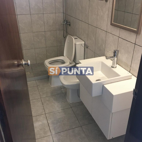 Imagen 6 de 12 de Apartamento A La Venta En Maldonado