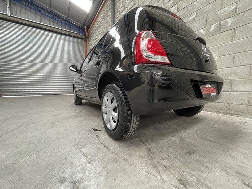 Renault Clio 1.2 Mio Confort Plus Abs Abcp