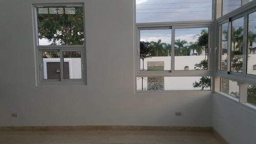 Imagen 4 de 14 de Casa En Santiago Con Piscina En Urb Isabel G