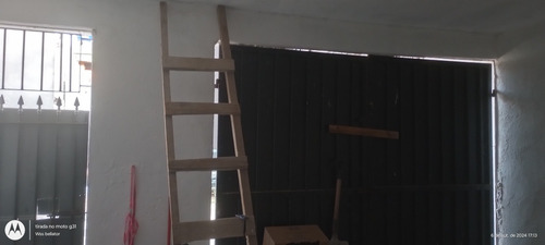 Sobrado 3 Andares Com Garagem