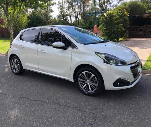 Peugeot 208 1.6 Feline 2018