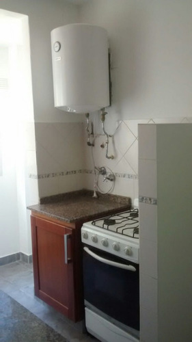 Rosario. Alquiler Departamento 1 Dormitorio. Centro. Cocina Comedor. Lavadero.  Expensas Bajas