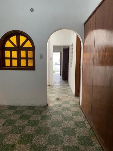 Imagen 3 de 13 de En Venta Dos Casas Construidas En 350 Metros De Terreno Con Tenencia Privada