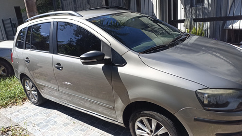 Volkswagen Suran 1.6 Imotion Trendline 11b