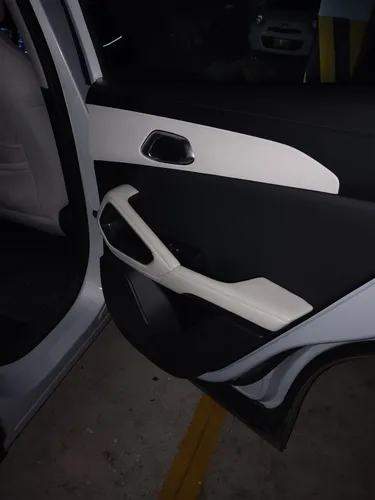 Vehículo Eléctrico Yuan Up Modelo 2025 174hp 290nm, 20.900km