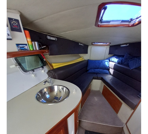 Crucero 31 Pies Motor Volvo Camarote Baño Cocina