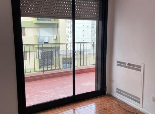 Imagen 6 de 21 de 2 Ambientes Al Frente Con Balcon Terraza