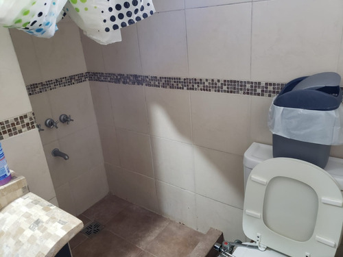 Imagen 8 de 15 de Uf Ubicada En Bario Parque Villa Norte - 4 Ambientes 2 Baños Parrilla Y Cochera Lote De 200m2 Abonan Expensas