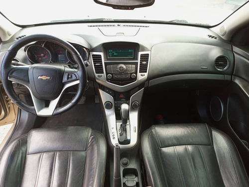 Imagen 10 de 17 de Chevrolet Cruze
