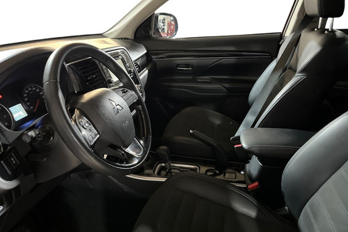 Mitsubishi Outlander 2.0 AT 4X2